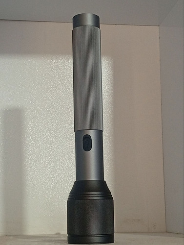چراغ قوه PM-T82